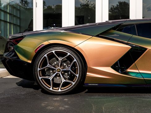 Used 2024 Lamborghini Revuelto AWD/4WD image 42