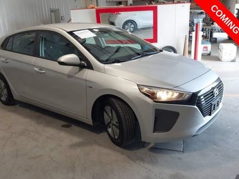 Used 2019 Hyundai Ioniq Blue FWD image 2