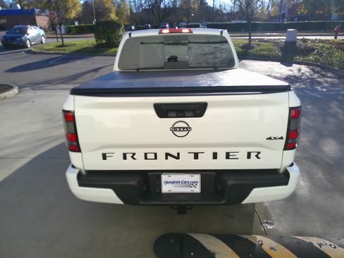 Used 2026 Nissan Frontier SV w/ SV Convenience Package image 11