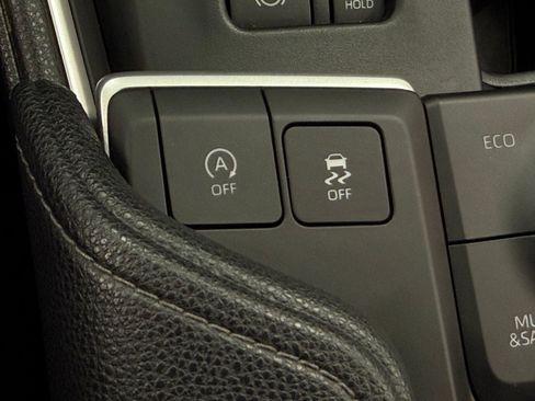 Used 2024 Toyota Grand Highlander AWD image 19