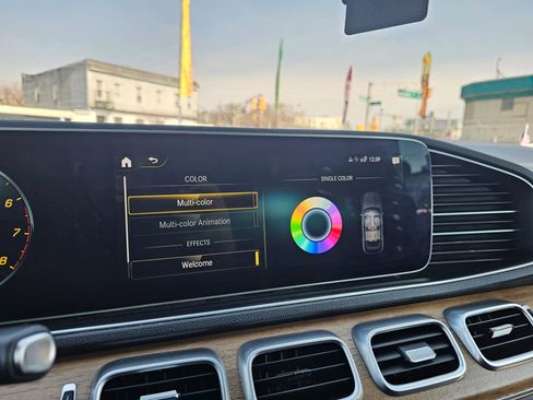 Used 2021 Mercedes-Benz GLE 350 4MATIC w/ Premium Package image 27