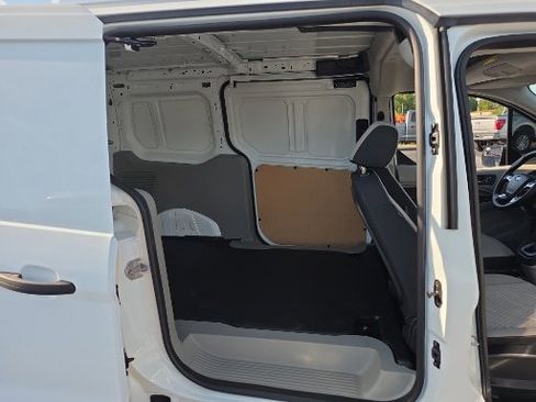 Used 2023 Ford Transit Connect XLT FWD image 18