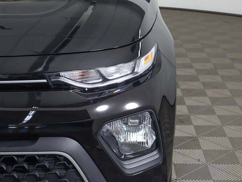 Used 2022 Kia Soul LX FWD image 11