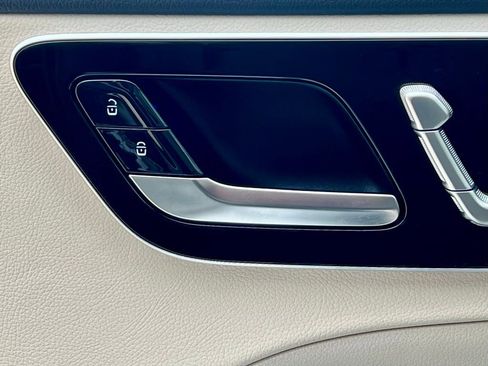 Certified 2024 Mercedes-Benz C 300 4MATIC Sedan image 32