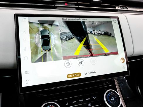 Used 2023 Land Rover Range Rover Sport SE Dynamic image 24