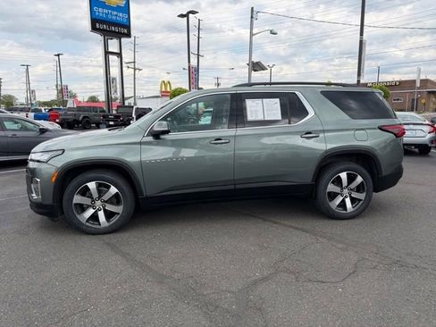 Certified 2023 Chevrolet Traverse LT w/ LT Premium Package AWD/4WD image 4