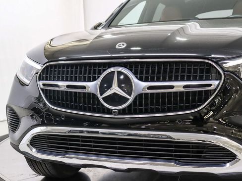 Used 2025 Mercedes-Benz GLC 350e 4MATIC image 8