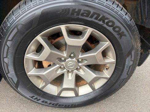 Used 2016 Nissan Frontier SL AWD/4WD image 29