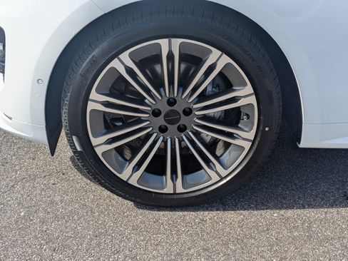 New 2026 Land Rover Range Rover Sport Dynamic SE image 29