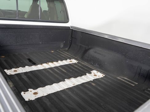 Used 2000 Ford F250 Lariat image 26