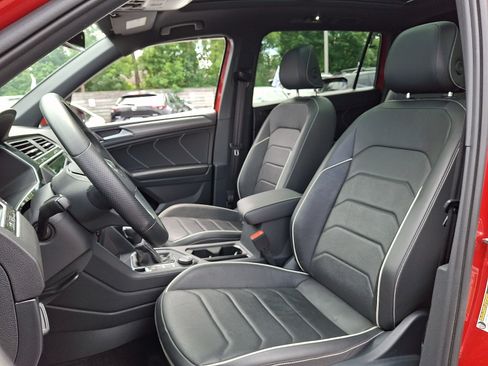 Used 2024 Volkswagen Tiguan SEL R-Line AWD/4WD image 12
