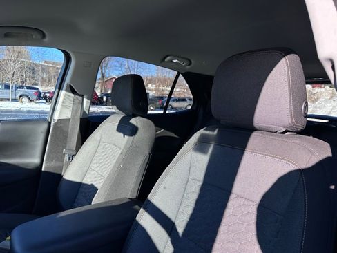 Used 2018 Chevrolet Equinox LT image 15