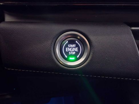 Certified 2023 Cadillac Escalade Sport AWD/4WD image 31