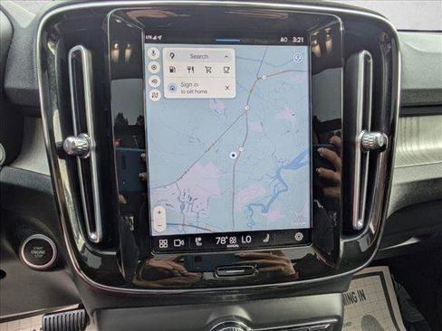 Used 2023 Volvo XC40 B5 Plus w/ Driver Assist Package image 17