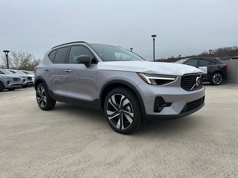 New 2026 Volvo XC40 B5 Plus w/ Climate Package image 1