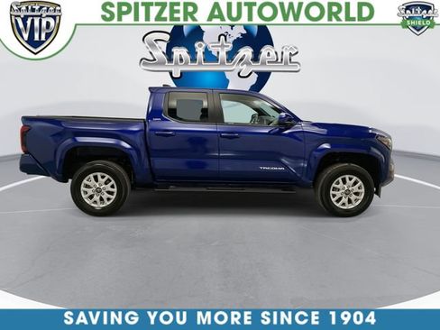Used 2024 Toyota Tacoma SR5 AWD/4WD image 12