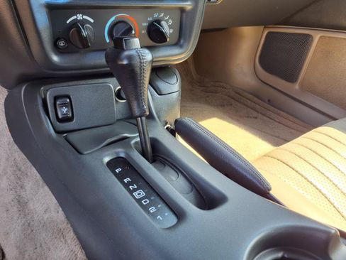 Used 1997 Chevrolet Camaro Z28 RWD image 39