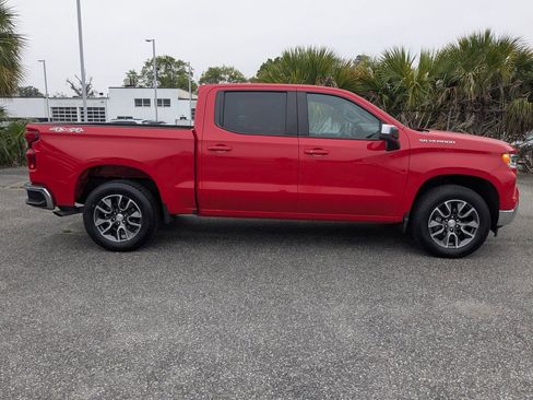 Used 2024 Chevrolet Silverado 1500 LT AWD/4WD image 3