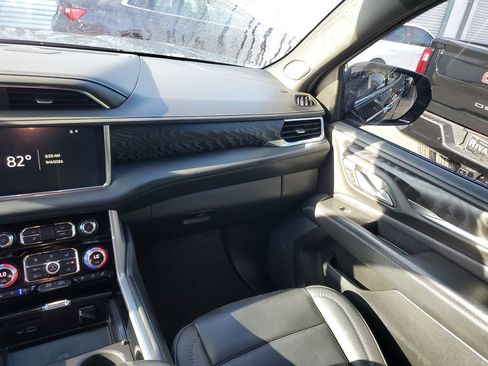 Used 2022 GMC Yukon Denali AWD/4WD image 14