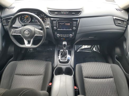 Used 2019 Nissan Rogue SV image 20