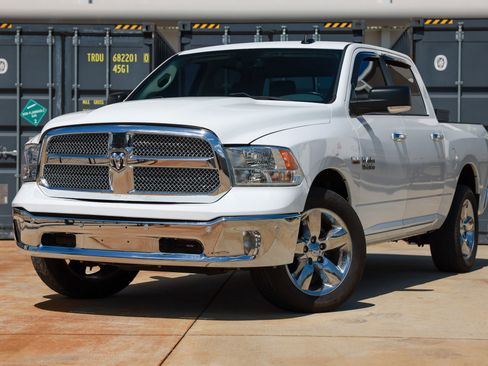 Used 2018 RAM 1500 Big Horn AWD/4WD image 1