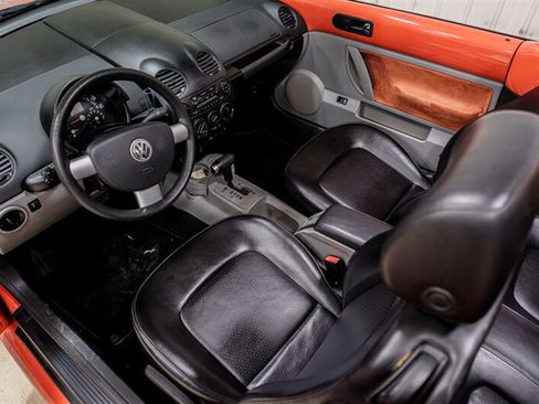 Used 2004 Volkswagen Beetle GLS FWD image 9