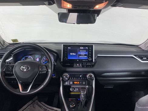 Used 2021 Toyota RAV4 XLE Premium AWD/4WD image 30