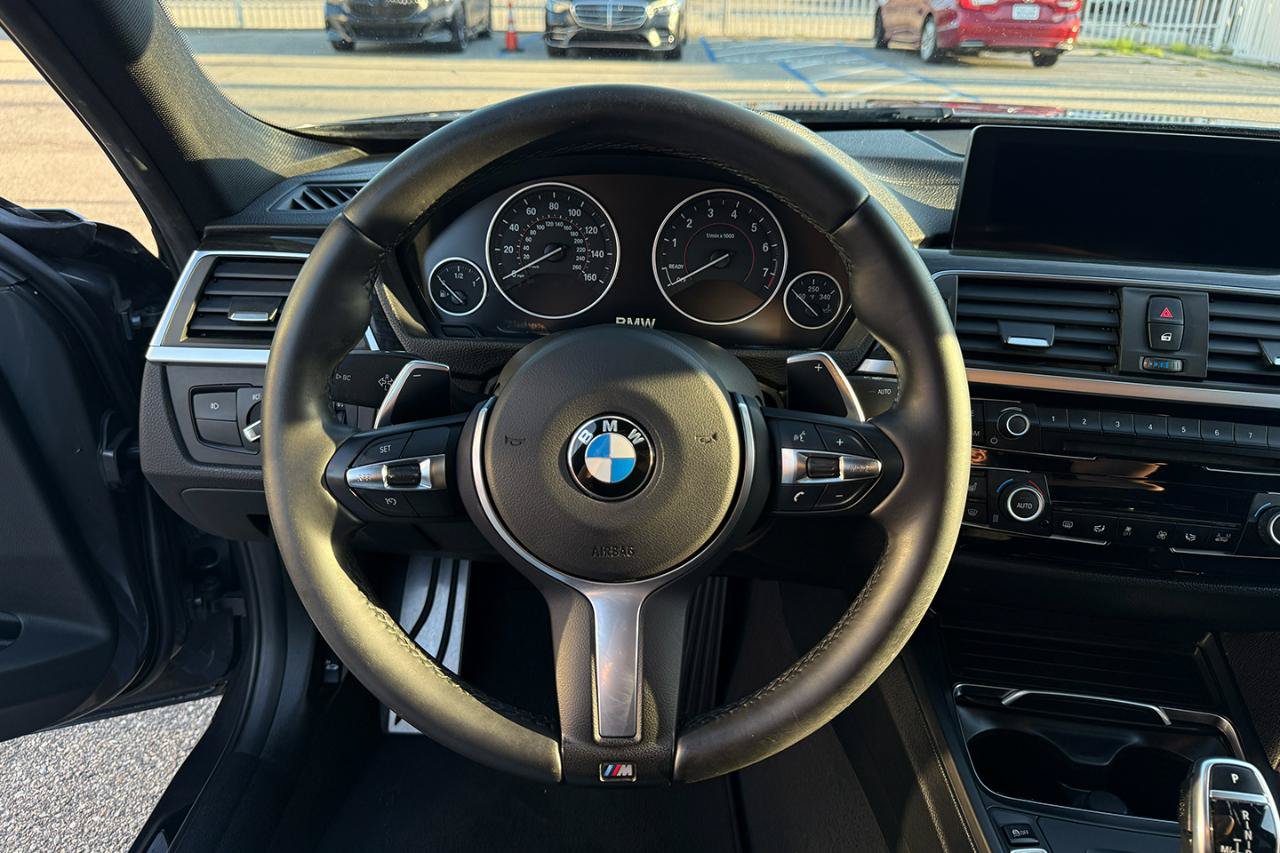 Used 2018 BMW 330i Sedan RWD image 12