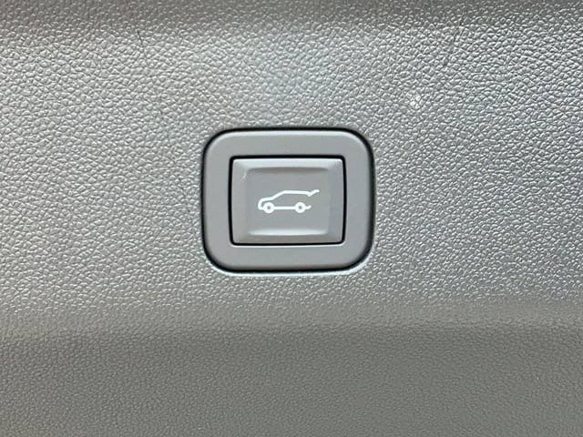Used 2026 Cadillac Escalade V AWD/4WD image 22