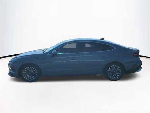 New 2026 Hyundai Sonata Limited FWD image 8