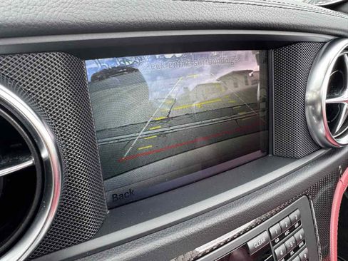 Used 2015 Mercedes-Benz SL 63 AMG image 27