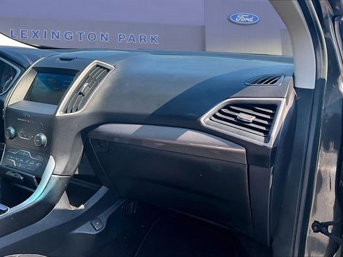 Used 2019 Ford Edge SEL w/ Equipment Group 201A FWD image 26