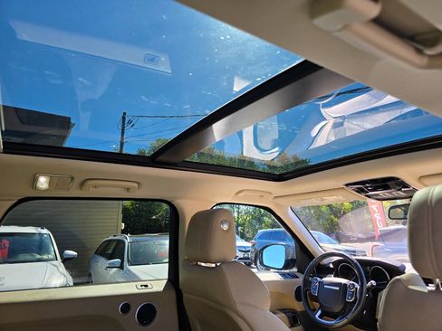 Used 2016 Land Rover Range Rover Sport HSE image 33