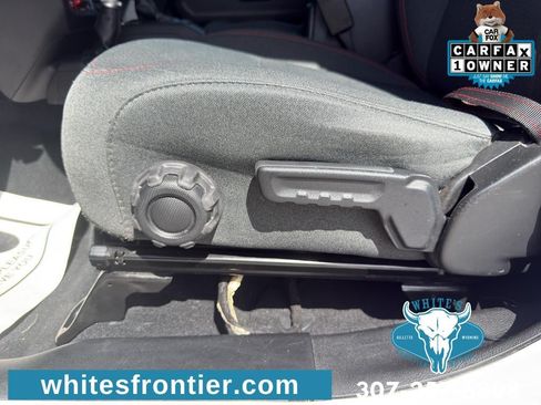Used 2024 Jeep Wrangler Unlimited Rubicon AWD/4WD image 12