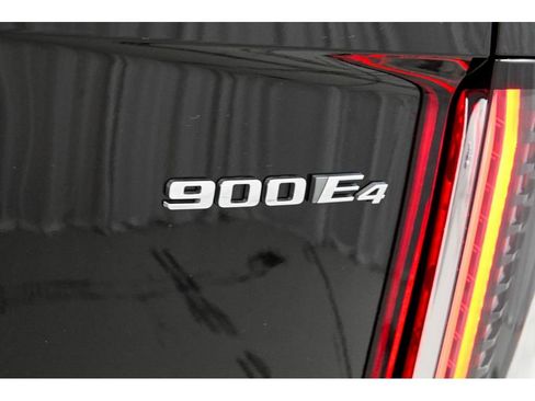 New 2026 Cadillac Vistiq Luxury image 43