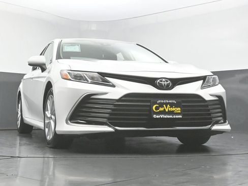 Used 2023 Toyota Camry LE FWD image 47