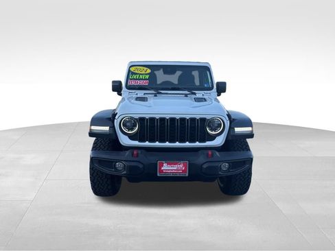 Used 2024 Jeep Wrangler Unlimited Rubicon AWD/4WD image 9