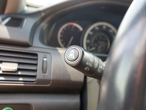 Used 2015 Honda Accord EX-L image 18