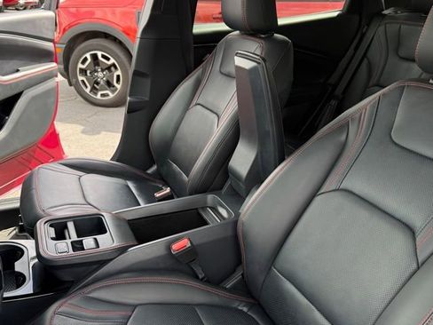 Used 2025 Ford Mustang Mach-E Premium w/ Sport Appearance Package AWD/4WD image 32