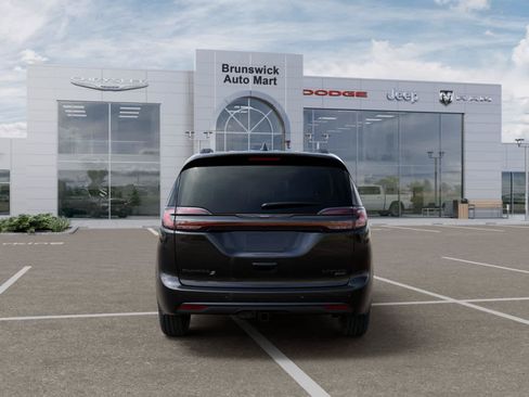 New 2026 Chrysler Pacifica Limited w/ S Appearance Package AWD/4WD image 7