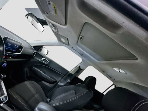 Used 2025 Hyundai Venue SEL FWD image 26