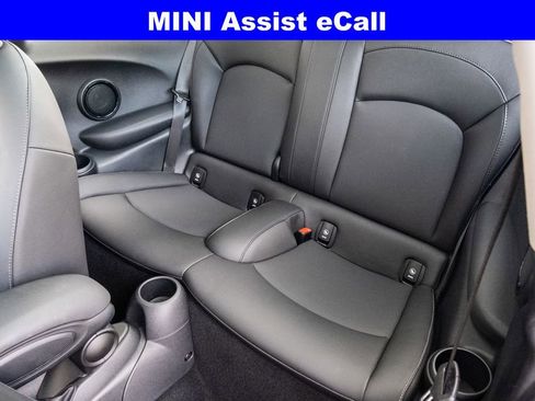 Used 2023 MINI Cooper 2-Door Hardtop image 28