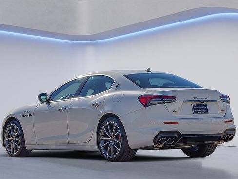 Certified 2024 Maserati Ghibli Modena Q4 image 6