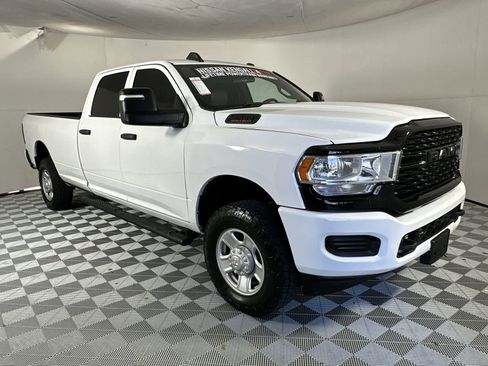 Used 2024 RAM 2500 Tradesman w/ Protection Group AWD/4WD image 2