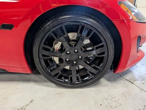 Used 2013 Maserati GranTurismo Sport image 12