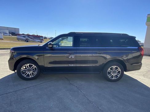 New 2025 Ford Expedition Max Active RWD image 6