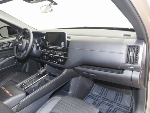 Used 2024 Nissan Pathfinder Rock Creek image 43