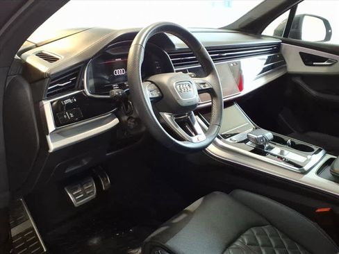 Certified 2024 Audi Q7 3.0T Prestige image 9