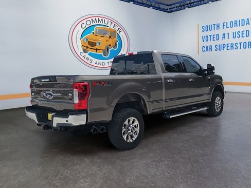 Used 2019 Ford F350 Lariat w/ Chrome Package image 5