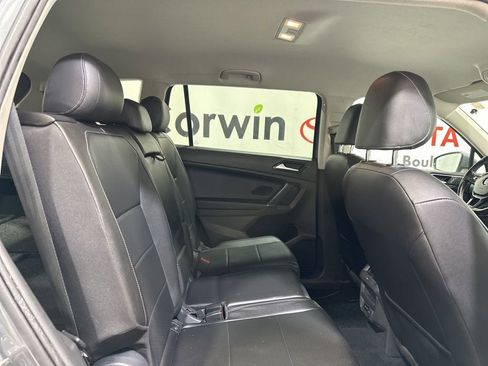 Used 2018 Volkswagen Tiguan SE image 15